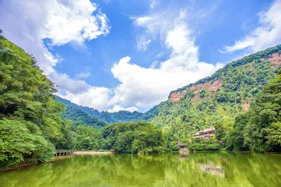 月城湖