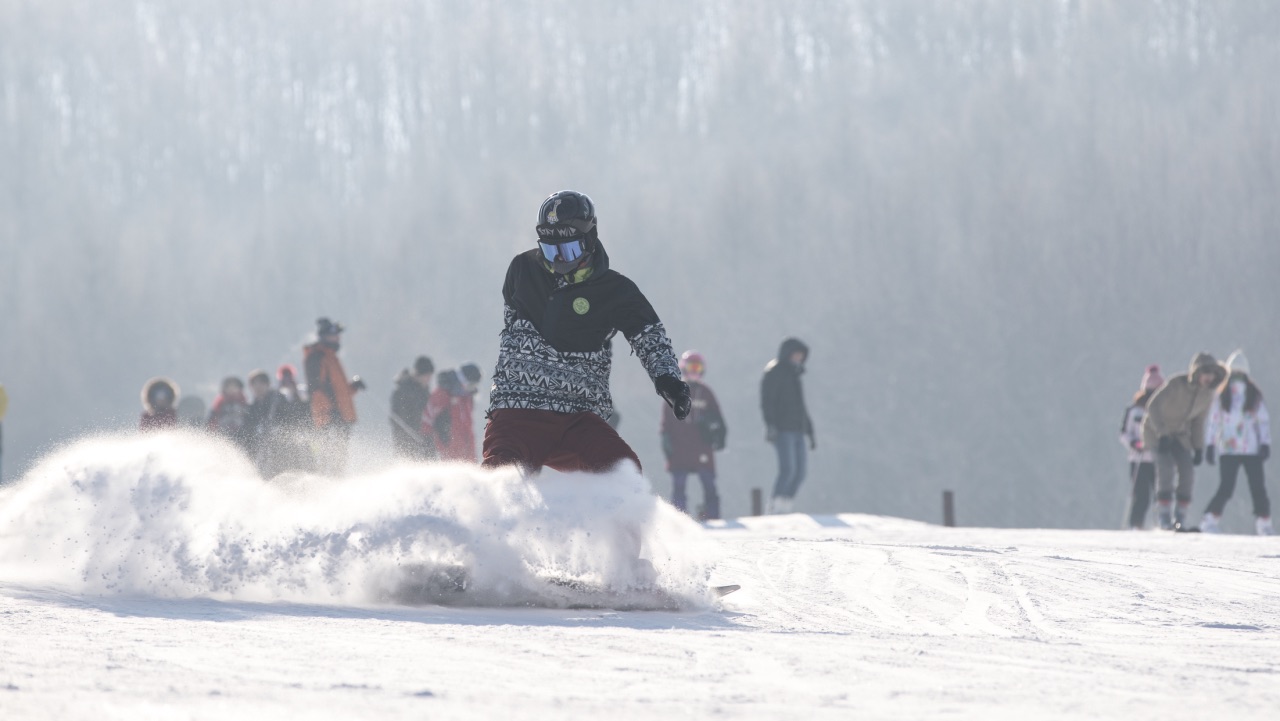 滑雪赏雪才是冬天的正确打开方式