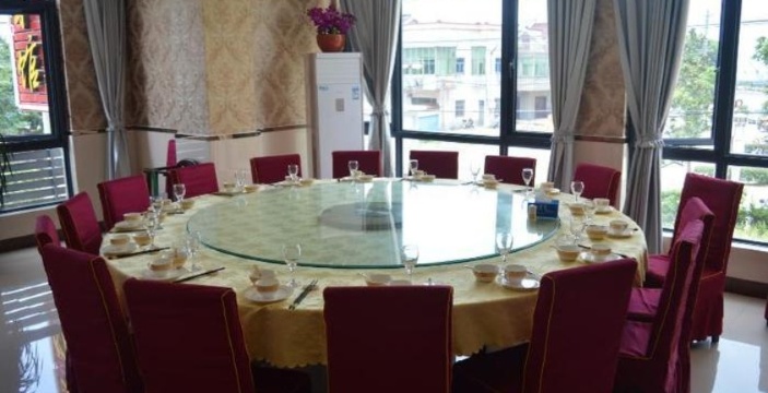 临湖粗菜馆(七都店)