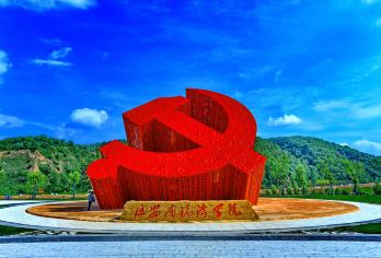 延安陕西黄河壶口瀑布南泥湾+北京知青旧居一日游【延安往返】【此产品为包车产品，五座车最多坐1到4人拍一份 以此类推。】