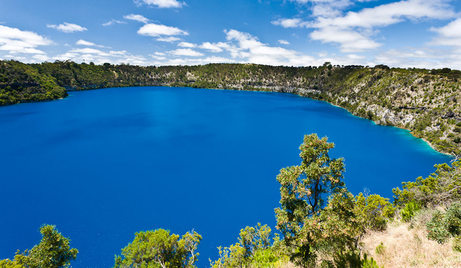 Lake Mount Gambier---传说中的蓝湖。其实这是一个会变色的湖，维基百科中介绍。12