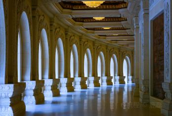 牛首山文化旅游区+南京总统府+南京博物院+夫子庙一日活动【金牌导游讲解团，无购物，自发班，高性价比；】