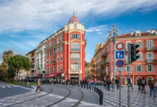 马塞纳广场景点图片