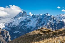 First山-格林德瓦