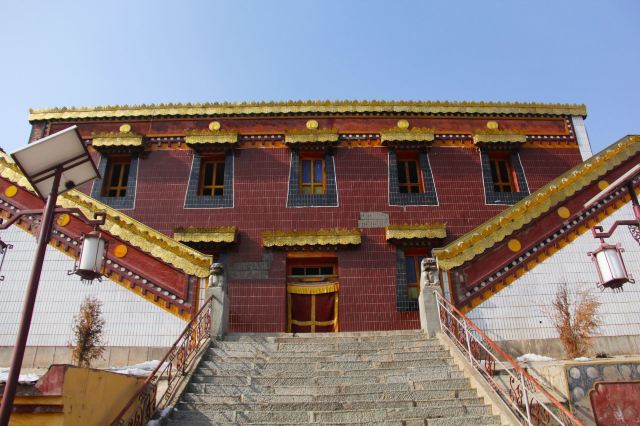 隆務寺