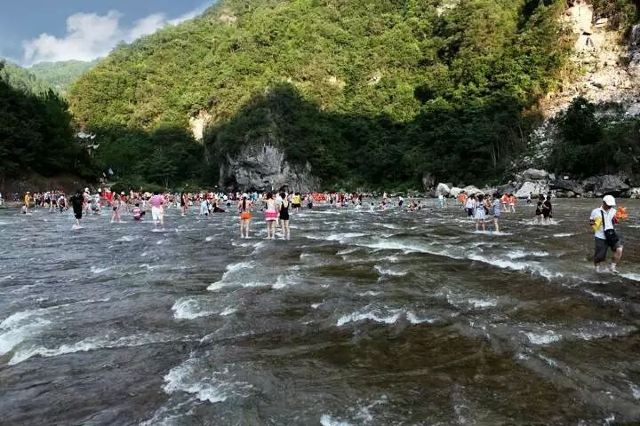斗破苍穹之邪法学院_斗破苍穹之邪法学院V及幼师妹咱们线集）全民刷短剧下载赢利（442448中特V）