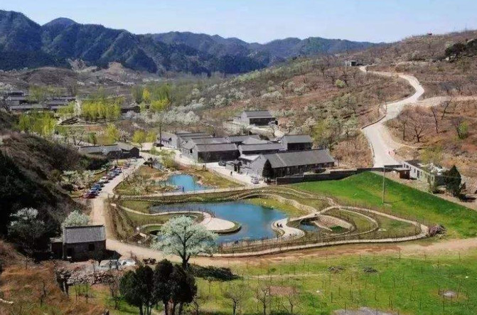 天津春闊居農家院提醒您薊州溶洞已恢復開放，莫負春光踏青薊州。