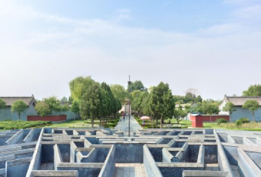 2人起私家团殷墟遗址博物馆岳飞庙羑里城一日游安阳郑州上门接送【所选城市市区免费上门接送，方便快捷，省时省力（时间可微调）】