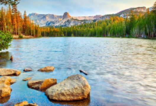 马麦斯湖景点图片