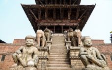 尼亚塔波拉神庙-巴克塔普尔-q****ky