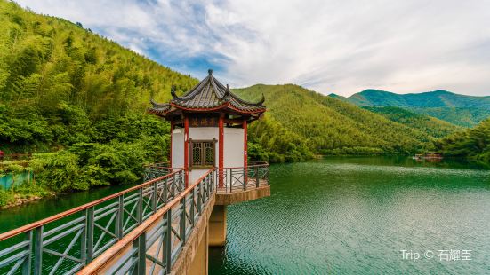 Jinghu Lake