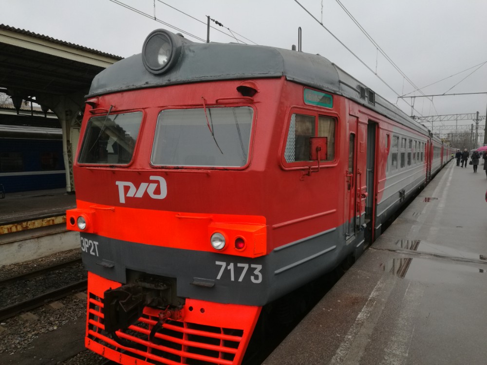 圣彼得堡的公共交通 小火车 有轨电车
