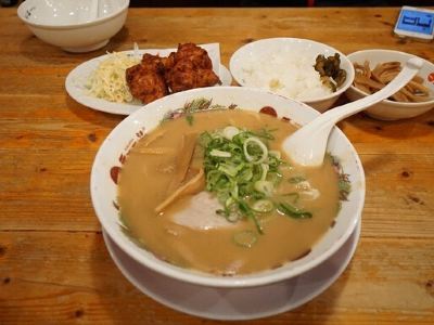 泉佐野市天下一品 泉佐野店 攻略 天下一品 泉佐野店 特色菜推荐 菜单 人均消费 电话 地址 菜系 点评 营业时间 携程美食林