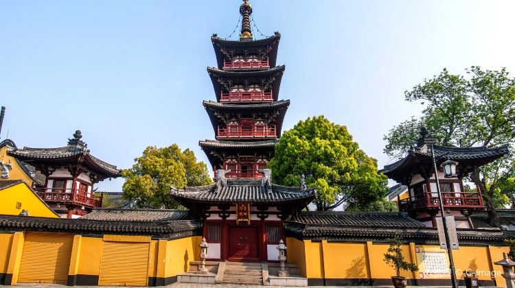 4-Day Hangzhou + Suzhou + Huzhou + Wuzhen + Zhouzhuang + Xitang VIP group of 9 adults with multiple experiences and Hanfu experience