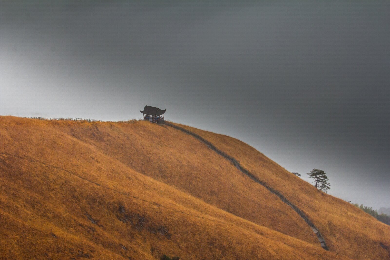 【驴行有约】情迷风雨武功山（壹）