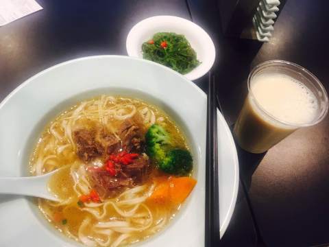 康师傅私房牛肉面(新昌北机场店)