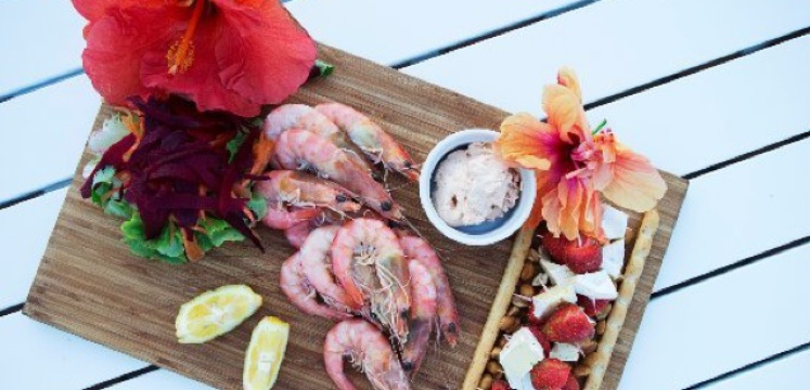 Castaway Restaurant and Bar