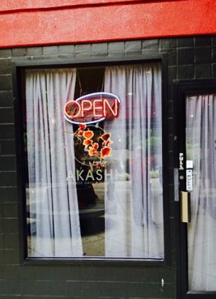 Akashi Japanese Grill & Sushi Bar
