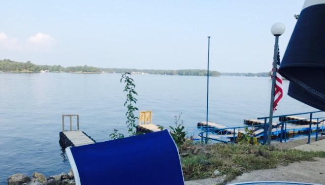 Gilligan's On The Lake