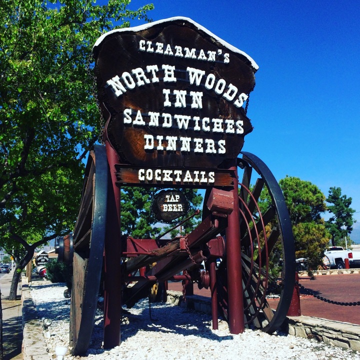 Clearman's North Woods Inn of Covina餐厅图片