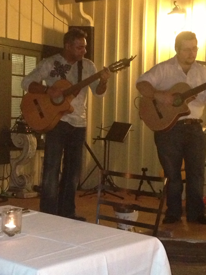 Bell Tower Bistro餐厅图片