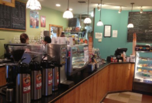 Chattering Squirrel美食图片