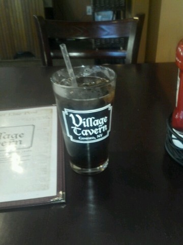 Village Tavern餐厅图片