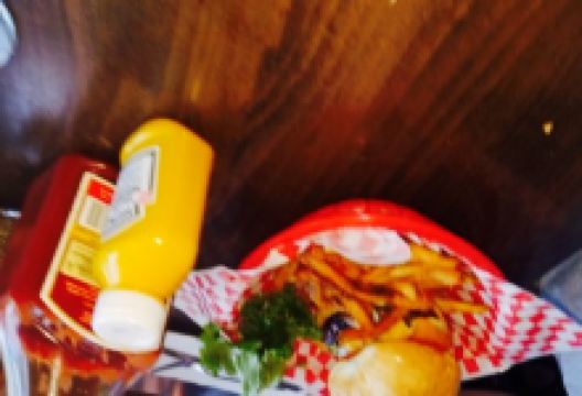 Snow Eagle Brewing & Grill美食图片