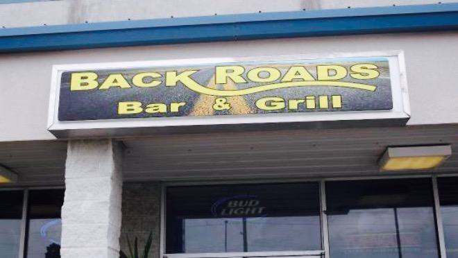Backroads Bar and Grill餐厅图片