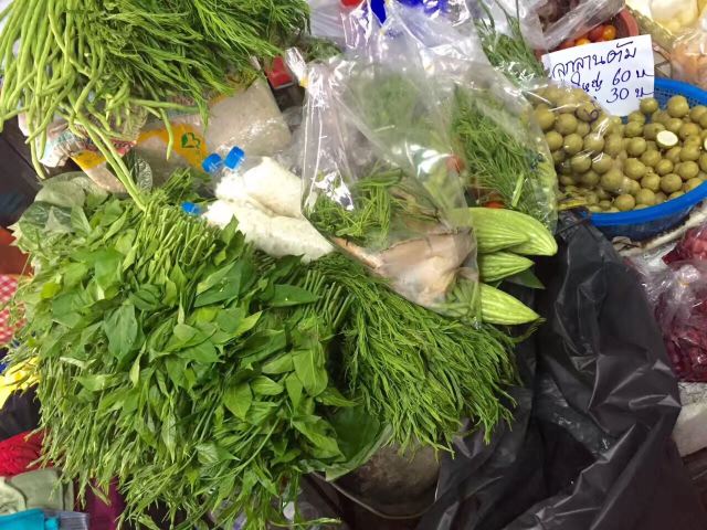 Warorot Market