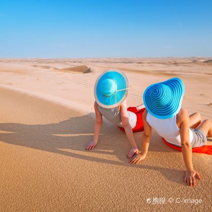 西宁+青海湖+茶卡盐湖+张掖七彩丹霞旅游景区+莫高窟7日6晚私家团