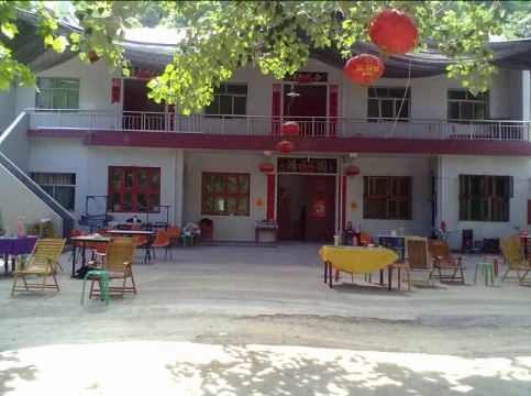 关雎人家餐厅图片