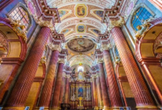 圣斯坦尼斯洛斯教区教堂景点图片