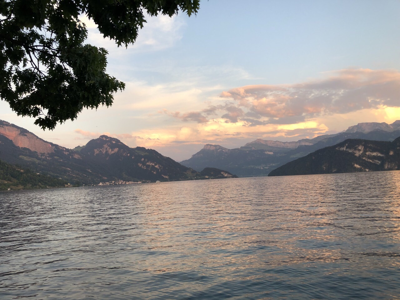 湖光山色的瑞士！