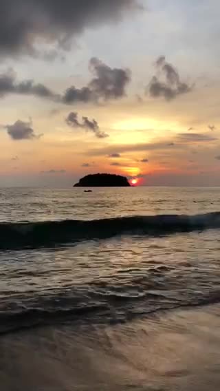 普吉岛卡塔海滩看不厌的日落