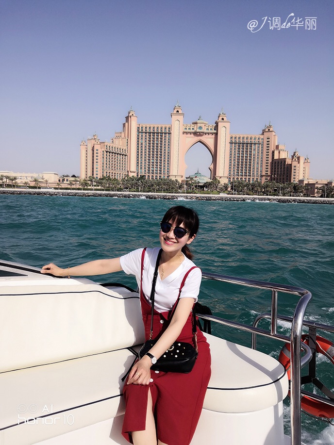 迪拜：上天下海才是打开“奇迹之城”最时髦