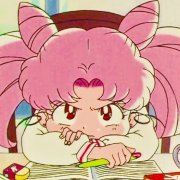 踩蘑菇的小葡萄