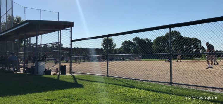 Hamlet Park Travel Guidebook Must Visit Attractions In Cottage