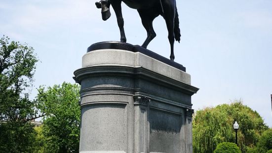 George Washington Statue