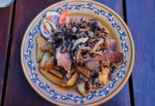 Várcsárda - Sümeg美食图片