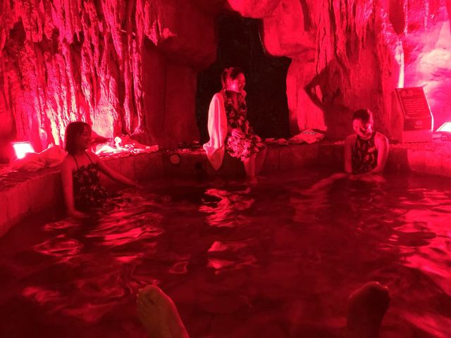 胜境温泉旅行图片 1