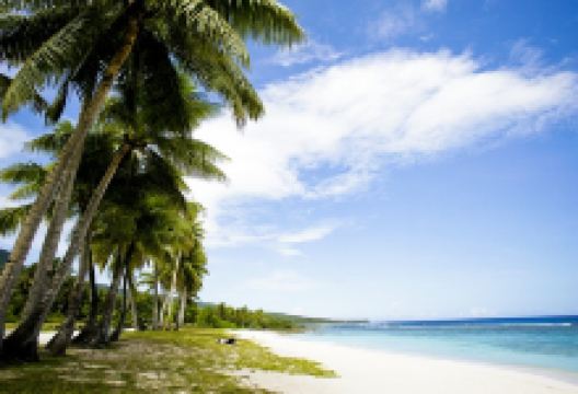 瓜塔海滩景点图片