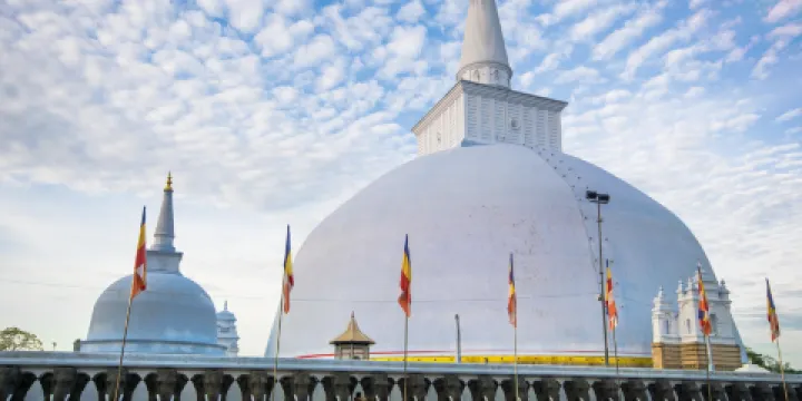 魯萬韋利薩亞舍利塔