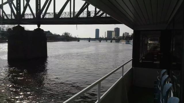 鐵橋