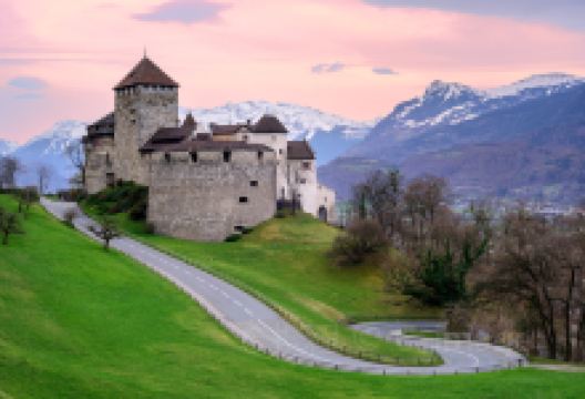 瓦杜兹城堡景点图片