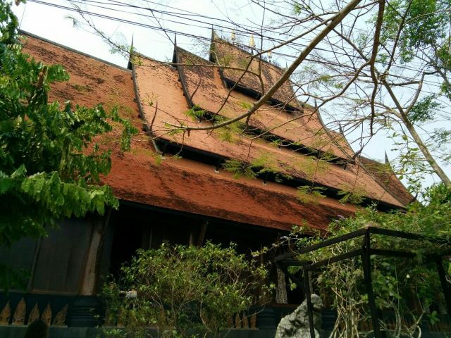 Baan Dam