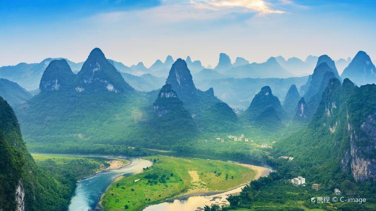 5-Day Autumn Exclusive: Thursday Save CNY 180 Per Person&Visit layered Longji Terraces, cruise Li River essence, Yulong River, Impression Sanjie Liu. DJI follow shot & aerial photography, 8 meals included.