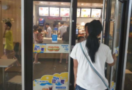 华莱士·全鸡汉堡(濮院二店)美食图片