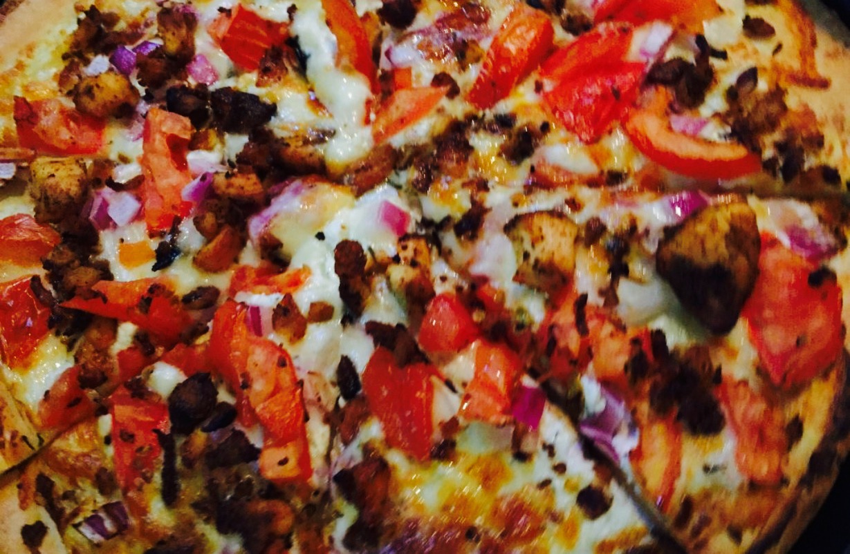 Mediterranean Bar & Grill餐厅图片