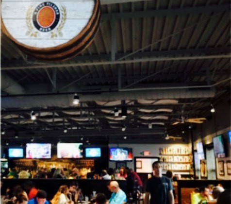 Broadway Barrel House餐厅图片